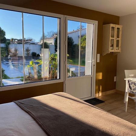 Maison M, Chambre Privee Acces Jardin Piscine Et Jacuzzi Pres De La Rochelle Ла-Рошель Номер фото